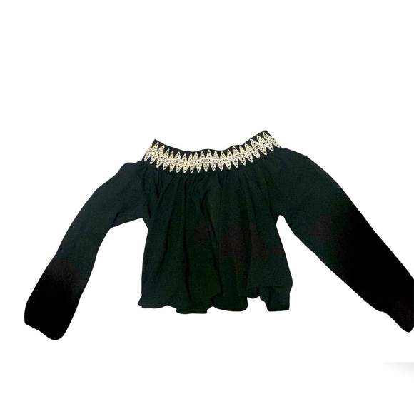 Off shoulder Top - Picture 2 of 2